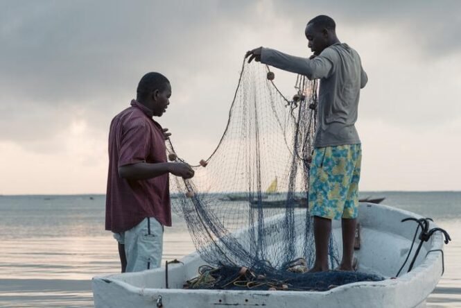 Low-Res_Gillnet Fishers from Mkunguni, Kenya (1) | Pugnalom