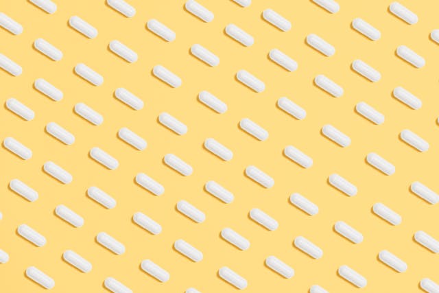 Arzneimittel gelangen auch ins Abwasser. Ein neuer Bioreaktor kann sie herausfiltern. Symbolbild. Credits: Pexels.com