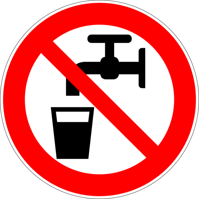 drinking-98618_1280 | Pugnalom Weltweit haben rund 2,2 Milliarden Menschen keinen Zugang zu sauberem Trinkwasser. (Credits: OpenIcons/pixabay)