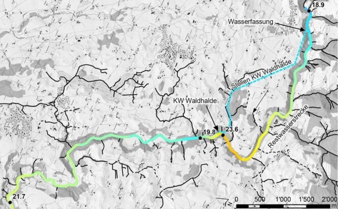 Wasserentnahmen können im Sommer die Wassertemperatur erhöhen, im Winter reduzieren. Temperaturen der Sihl am 19. August 2019. | Quelle: (Grafik: Mende & Sieber 2022)