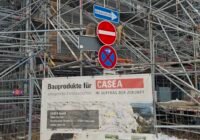 Schlimmste Schönfärberei: CASEA-Plakat an Schachtrupp-Villa Credits: LabNews Media LLC