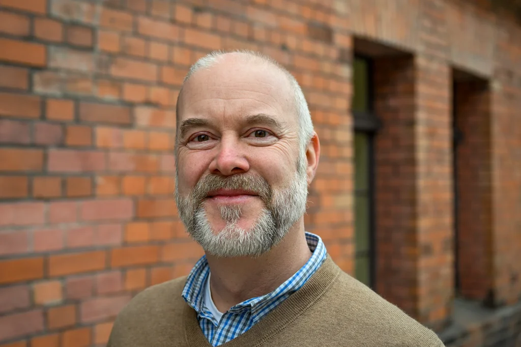 Portrait_Carsten_Mann_c_hnee_ulrich_wessollek-3659_66f991ffd7 | Pugnalom Prof. Carsten Mann. Credits: HNE Eberswalde/Ulrich Wessollek